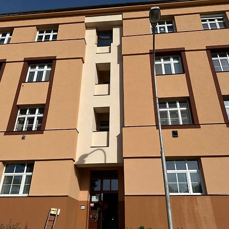 Apartman U Vystaviste Alamóc Kültér fotó