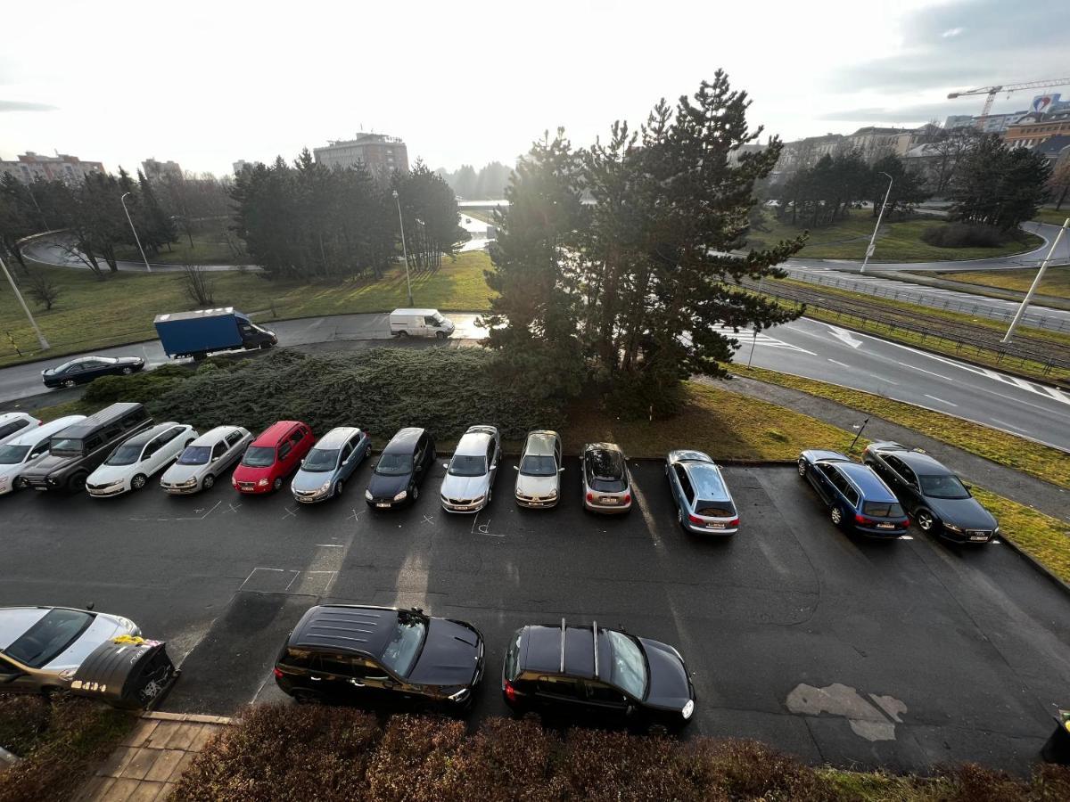 Apartman U Vystaviste Alamóc Kültér fotó